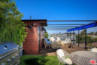 Single Family Residence, 305 Venice way, Venice, CA 90291 - 27