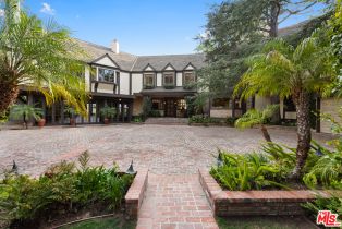 Single Family Residence, 2781 Benedict Canyon dr, Beverly Hills, CA 90210 - 3