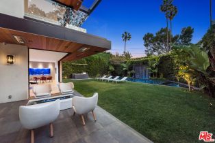 Single Family Residence, 1100 La Collina dr, Beverly Hills, CA 90210 - 3