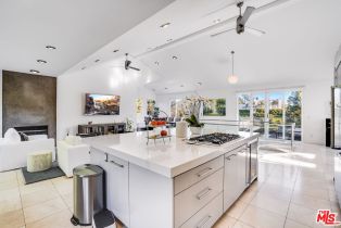 Single Family Residence, 28927 Beach ln, Malibu, CA 90265 - 10