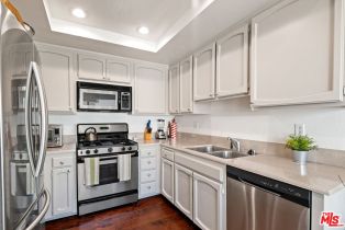 Condominium, 17914 Magnolia blvd, Encino, CA 91316 - 8