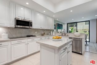 Condominium, 2281 Century hl, Westwood, CA 90067 - 11