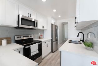 Condominium, 900 Euclid st, Santa Monica, CA 90403 - 4