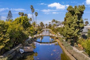 Single Family Residence, 415 Sherman Canal, Venice, CA 90291 - 2