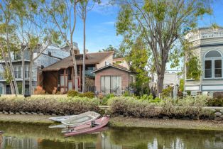 Single Family Residence, 415 Sherman Canal, Venice, CA 90291 - 4