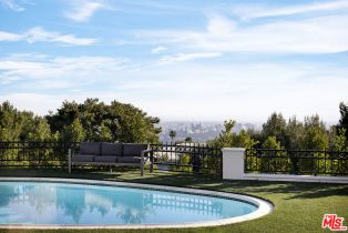 Single Family Residence, 600   Clinton Pl, Beverly Hills, CA  Beverly Hills, CA 90210