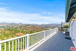 Single Family Residence, 2125 Puerto Del Mundo, Fallbrook, CA 92028 - 12