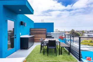 Single Family Residence, 300 Venice blvd, Venice, CA 90291 - 44