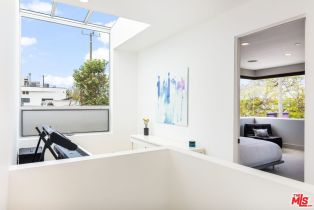 Single Family Residence, 300 Venice blvd, Venice, CA 90291 - 21