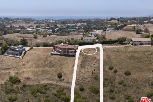 , 6112 Galahad, Malibu, CA 90265 - 6