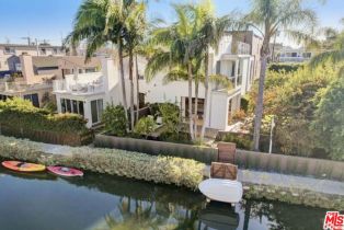 Single Family Residence, 2913 S Grand Canal, Venice, CA 90291 - 3