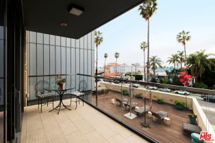 Condominium, 1755 Ocean Avenue, Santa Monica, CA 90401 - 9