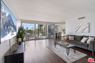 Condominium, 131  N Gale Dr, Beverly Hills, CA  Beverly Hills, CA 90211