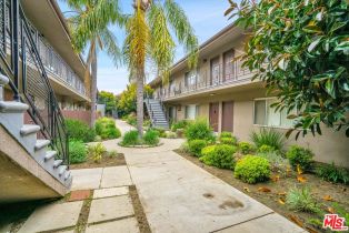 Residential Income, 6225 Reseda blvd, Tarzana, CA 91335 - 6