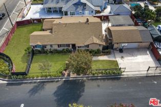 Single Family Residence, 22658 Victory blvd, Woodland Hills, CA 91367 - 2