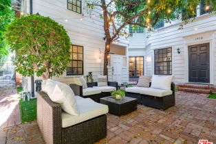 Townhouse, 133 Bedford dr, Beverly Hills, CA 90212 - 5