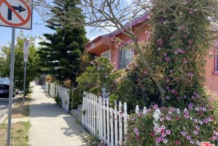 Residential Income, 732   Broadway St, Venice, CA  Venice, CA 90291