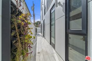 Condominium, 1253 Sweetzer ave, West Hollywood , CA 90069 - 4