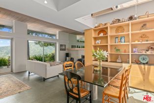 Single Family Residence, 16798 Charmel ln, Pacific Palisades, CA 90272 - 6