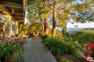 Single Family Residence, 16798 Charmel ln, Pacific Palisades, CA 90272 - 22