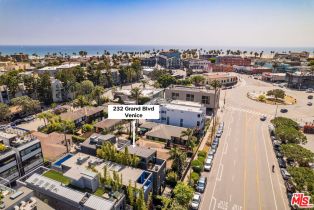 Single Family Residence, 232 Grand blvd, Venice, CA 90291 - 40