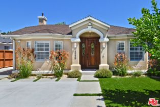 Single Family Residence, 15229 Camarillo st, Sherman Oaks, CA 91403 - 2