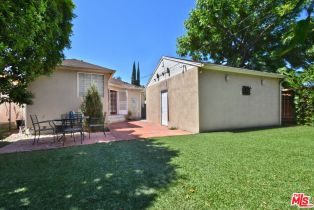 Single Family Residence, 15229 Camarillo st, Sherman Oaks, CA 91403 - 38