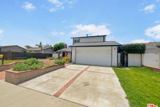 Single Family Residence, 20821   Lancelot Ln, Huntington Beach, CA  Huntington Beach, CA 92646