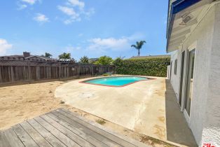 Single Family Residence, 20821 Lancelot ln, Huntington Beach, CA 92646 - 6