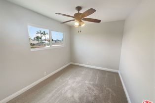 Single Family Residence, 20821 Lancelot ln, Huntington Beach, CA 92646 - 14