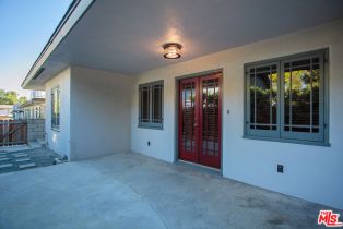 Residential Income, 1998 Villa st, Pasadena, CA 91107 - 7