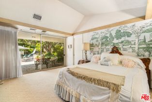 Single Family Residence, 1018 Crescent dr, Beverly Hills, CA 90210 - 9