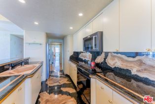 Condominium, 2170 Century park, Westwood, CA 90067 - 4