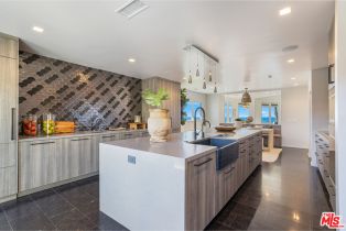 Single Family Residence, 31558 Victoria Point rd, Malibu, CA 90265 - 14