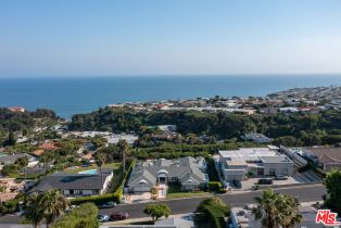 Single Family Residence, 18044 Sandy Cape dr, Pacific Palisades, CA 90272 - 40