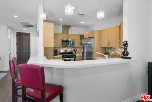 Condominium, 4541 Colfax ave, Studio City, CA 91602 - 11