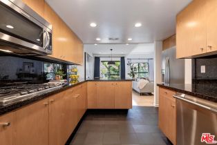 Condominium, 1235 Yale st, Santa Monica, CA 90404 - 15