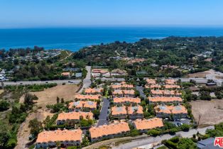 Condominium, 6457 Zuma View pl, Malibu, CA 90265 - 9