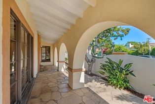 Single Family Residence, 272 Clark dr, Beverly Hills, CA 90211 - 3