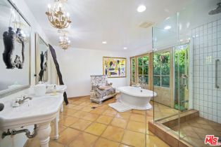 Single Family Residence, 16830 Livorno dr, Pacific Palisades, CA 90272 - 35