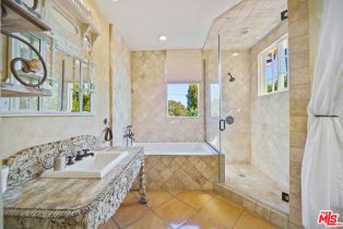 Single Family Residence, 16830 Livorno dr, Pacific Palisades, CA 90272 - 55