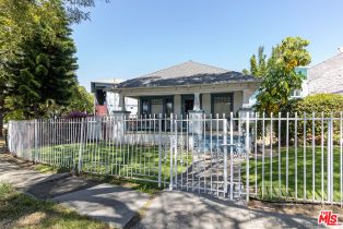 Single Family Residence, 635   Venice Blvd, Venice, CA  Venice, CA 90291