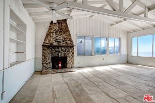 Single Family Residence, 19000 Pacific Coast Highway, Malibu, CA 90265 - 4