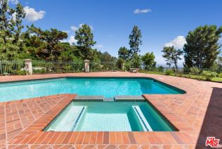 Single Family Residence, 500   Leslie Ln, Beverly Hills, CA  Beverly Hills, CA 90210