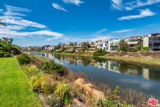 Single Family Residence, 5418 Pacific ave, Marina Del Rey, CA 90292 - 7