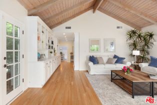 Single Family Residence, 12052 Laurel Terrace dr, Studio City, CA 91604 - 2