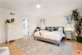 Single Family Residence, 12052 Laurel Terrace dr, Studio City, CA 91604 - 23