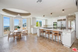 Single Family Residence, 1116 Cumbre Alta ct, Pacific Palisades, CA 90272 - 16