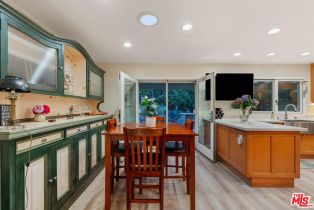 Single Family Residence, 18431 Kingsport dr, Malibu, CA 90265 - 9