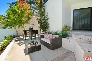 Single Family Residence, 4166 Crisp Canyon rd, Sherman Oaks, CA 91403 - 41